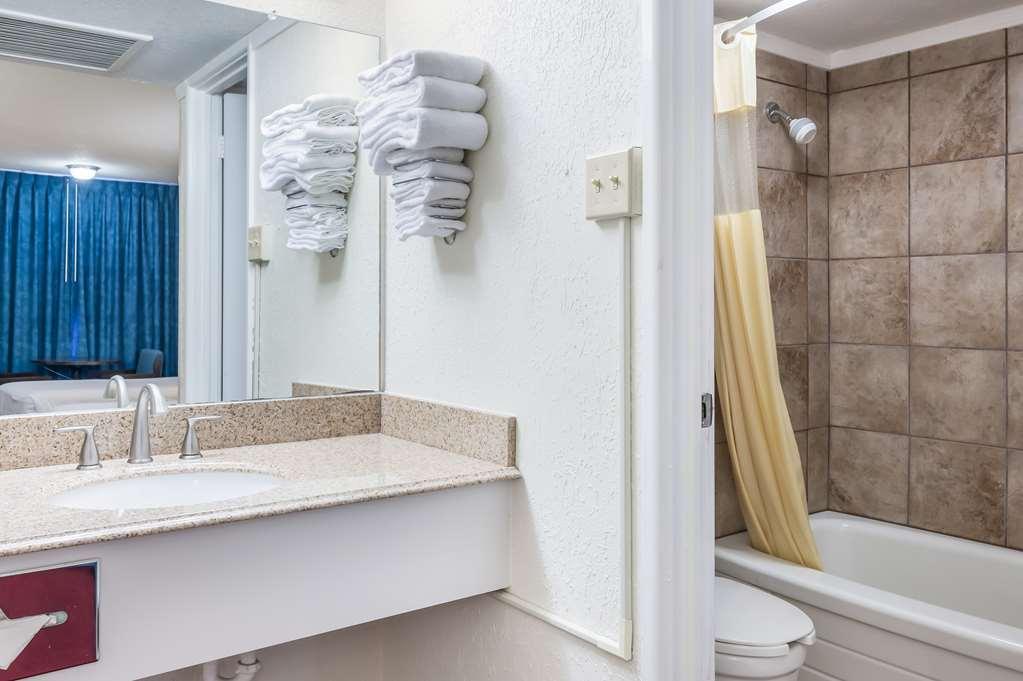 Americas Best Value Inn St. Joseph At I-29 מראה חיצוני תמונה
