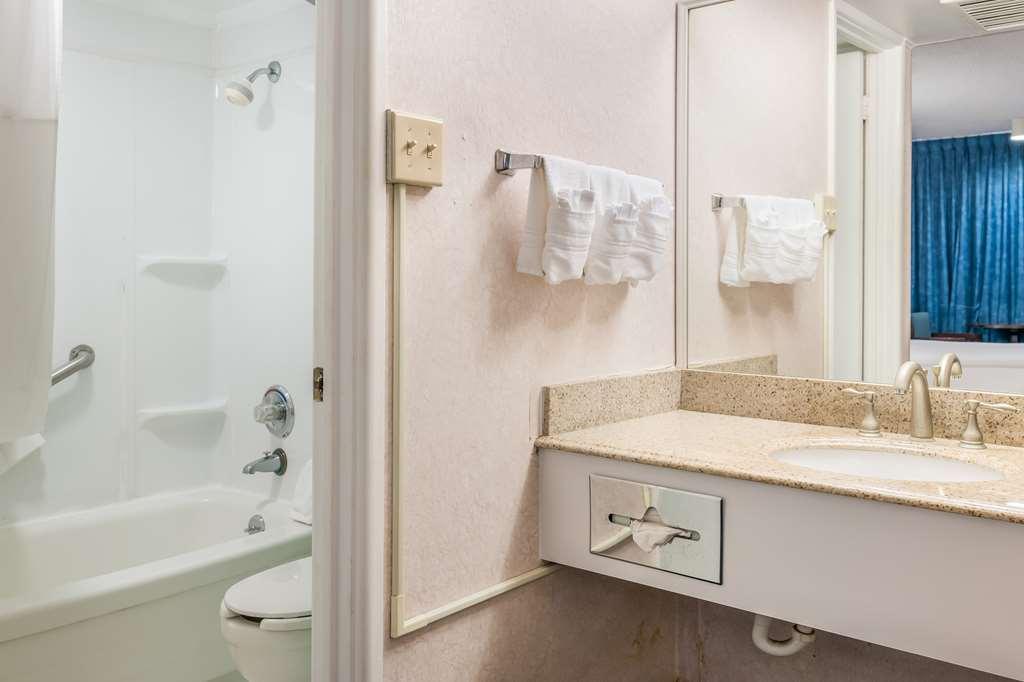 Americas Best Value Inn St. Joseph At I-29 מראה חיצוני תמונה