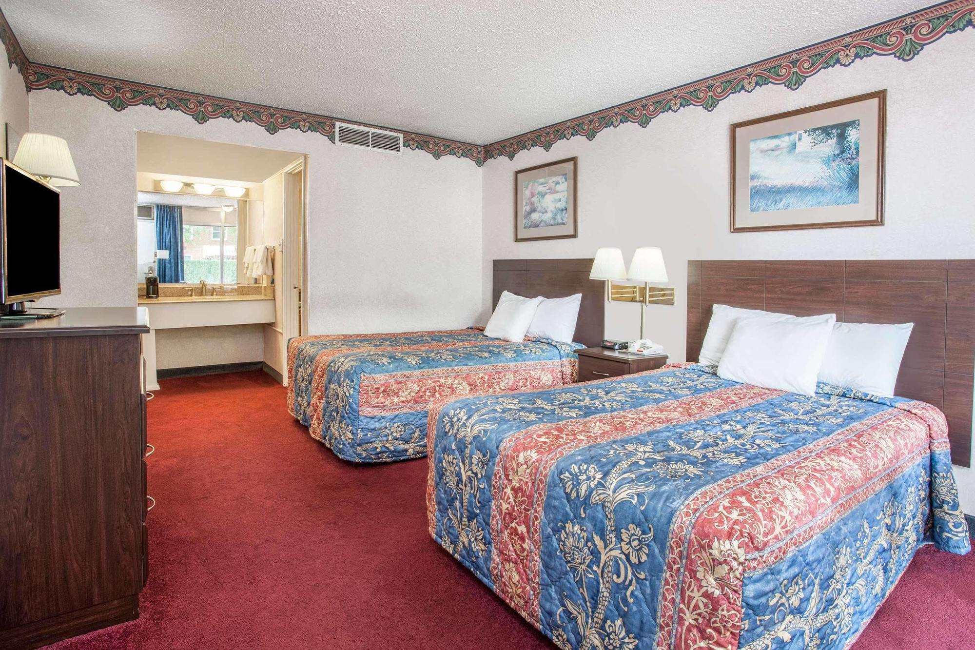 Americas Best Value Inn St. Joseph At I-29 מראה חיצוני תמונה