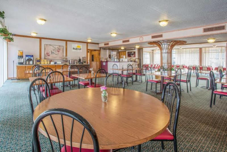 Americas Best Value Inn St. Joseph At I-29 מראה חיצוני תמונה