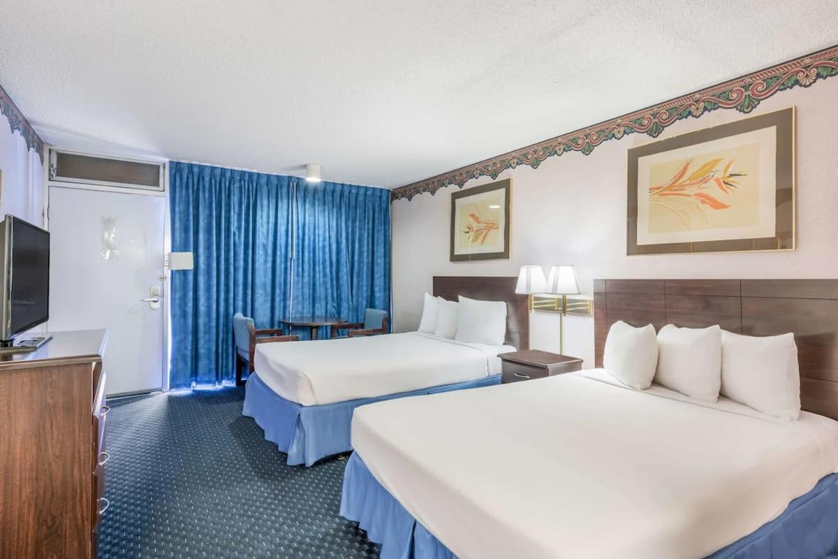 Americas Best Value Inn St. Joseph At I-29 מראה חיצוני תמונה